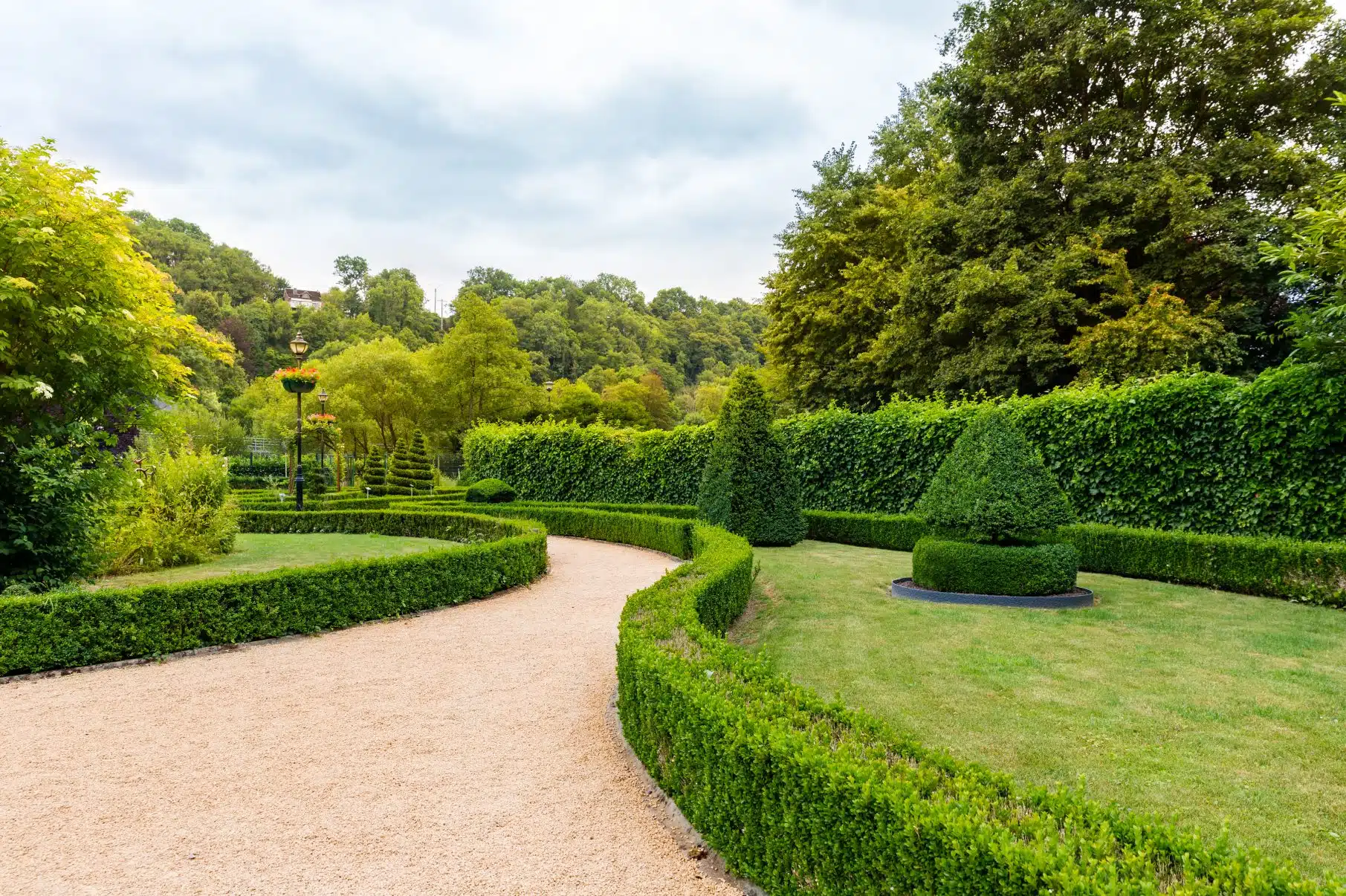 Gartenpflege - Ihr grünes Paradies in besten Händen